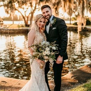 Meet your Posher, Chris and Ashley